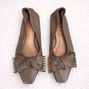 Vicenza Brown Leather Square Toe Bow Flats Gold Stud Detail Size 8 Old Money